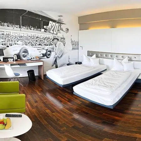 Hotel V8